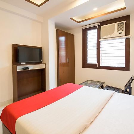 Hotel O Melfort New Delhi Eksteriør billede